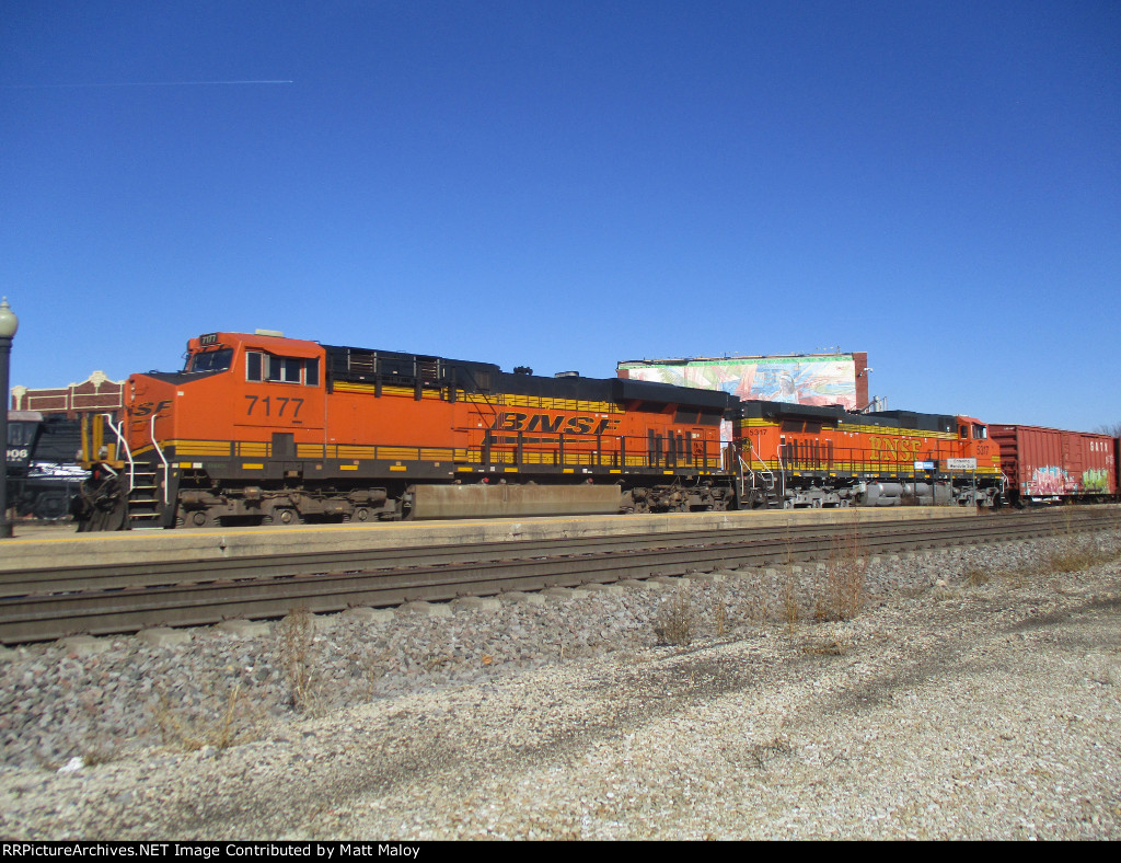 BNSF 7177